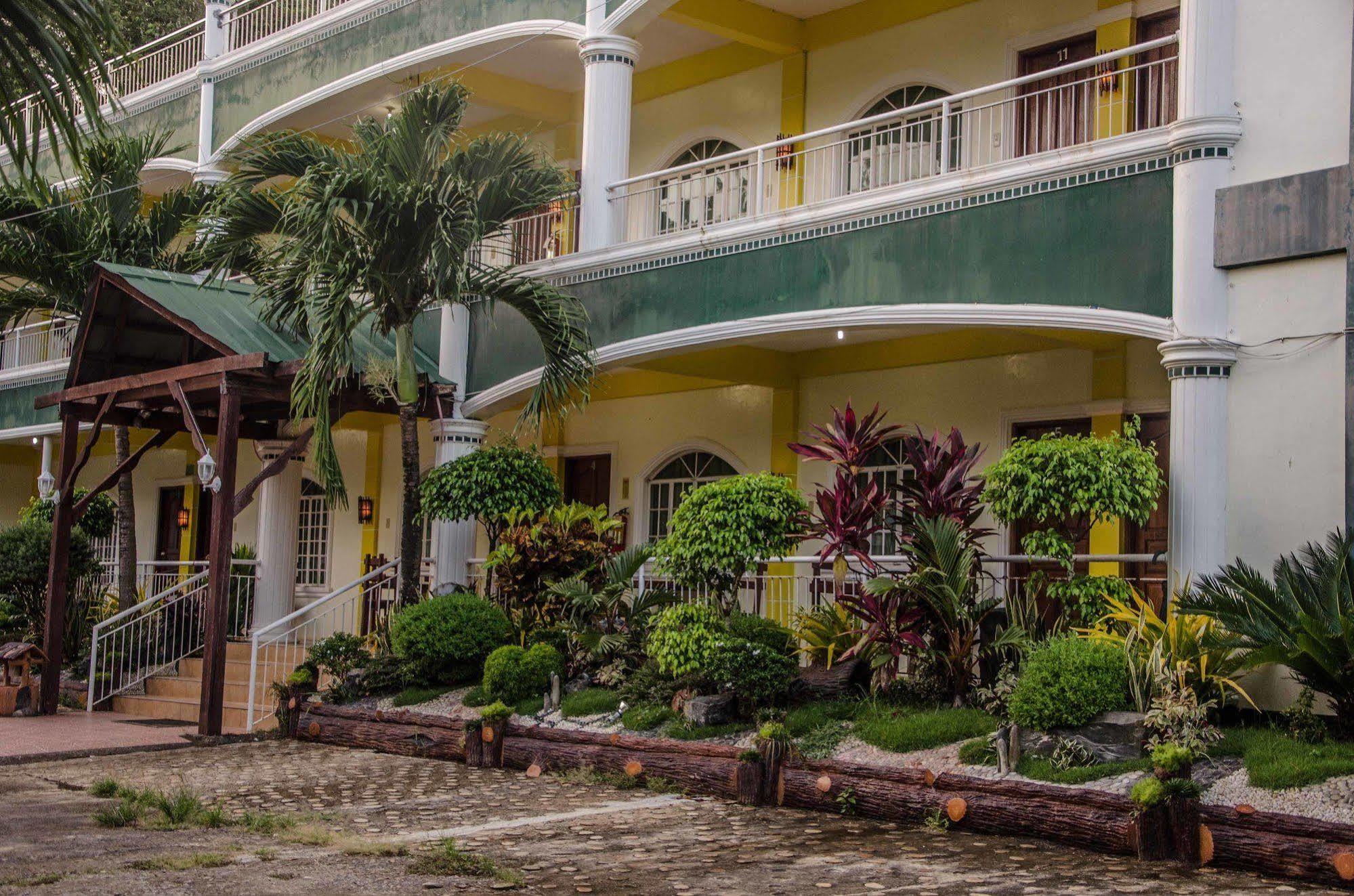 Reddoorz Premium @ Abueg Road Extension Puerto Princesa ภายนอก รูปภาพ